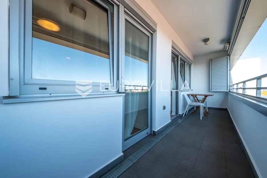 kvaternik plaza dvosoban penthouse s 2 garaže - slika 15