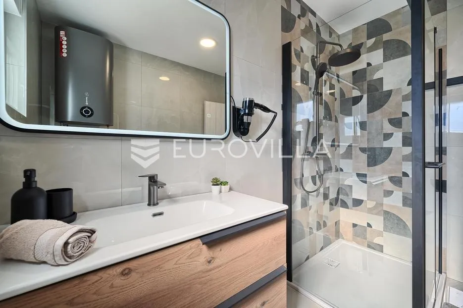 kaštel novi, novoizgrađena vila za dugoročni najam - slika 27