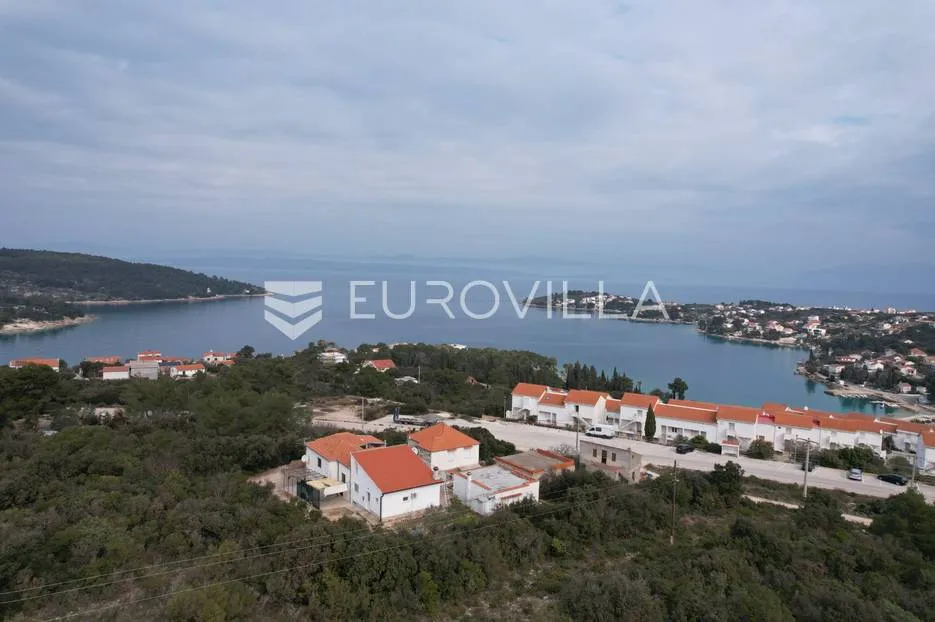Nečujam, Šolta, građevinsko zemljište, 7.250 m², pogled na more, put, infrastruktura