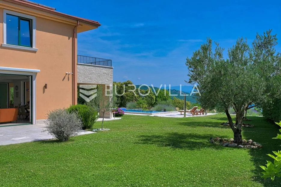 lovran, opatija, vila s bazenom, okućnicom, jedinstvena lokacija - slika 19