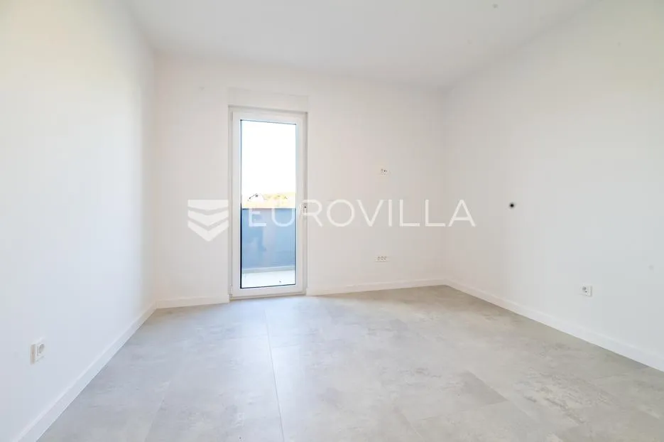 zagreb, sesvete, prekrasna peterosobna kuća, 180 m2, novogradnja - slika 4