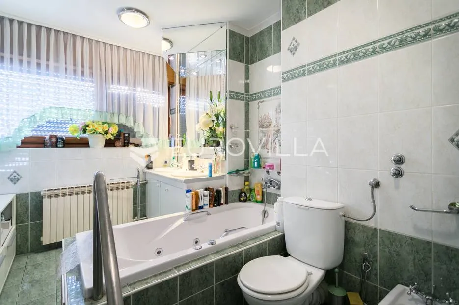 rudeš, peterosoban stan neto korisne površine od 136 m² - slika 12