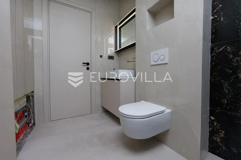 njivice, otok krk, dvoetažni stan u novogradnji s bazenom površine 104.45 m² - slika 9