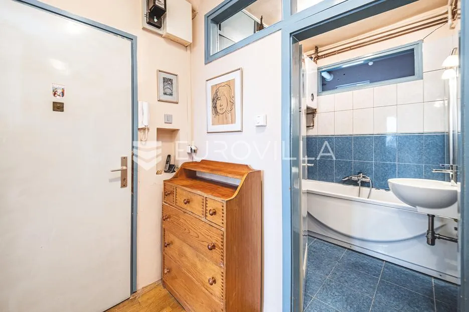 zagreb, šalata, trosoban stan u statički obnovljenoj zgradi, neto površine 85 m² - slika 12