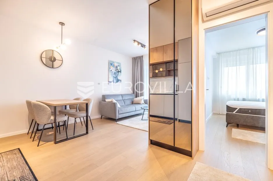 zagreb, trešnjevka, prekrasan dvosoban stan 40 m², parking - slika 2