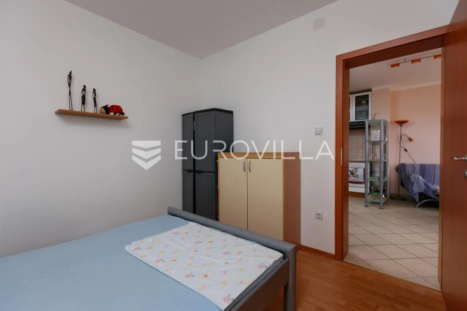 novi vinodolski, dvosobni stan od 54 m² s prekrasnim pogledom i potkrovljem od 30 m² - slika 8