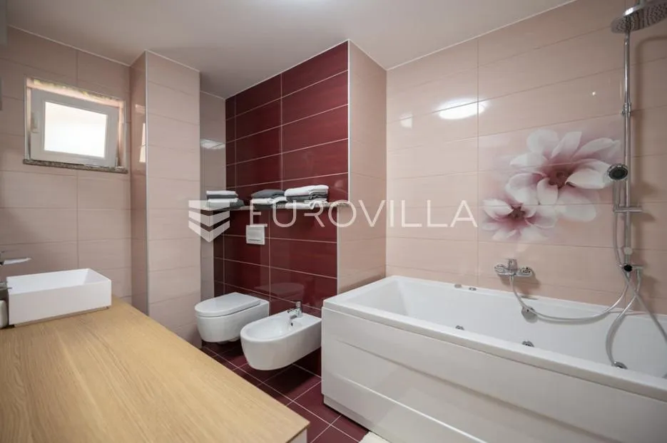 opatija, matulji, predivna moderna villa 400 m2 s bazenom - slika 17