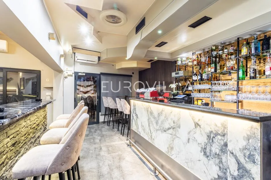 split, sućidar, uređen i uhodan caffe bar na frekventnoj lokaciji površine 47 m² - slika 2