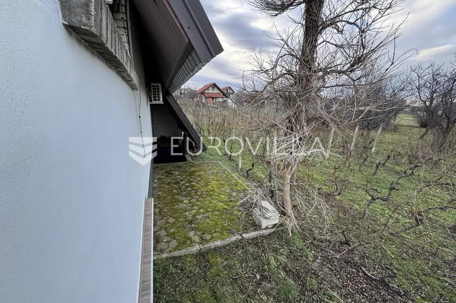mandićevac, prekrasna vikendica 115 m² sa vinogradom i voćnjakom - slika 35
