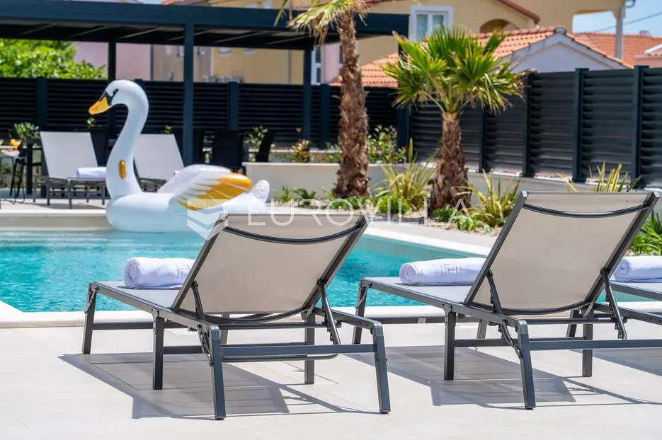 zadar, privlaka, ekskluzivna moderna vila s bazenom i wellness zonom - slika 14