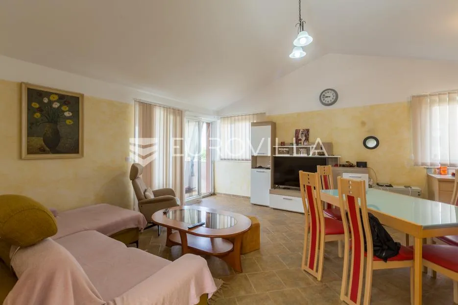 istra, vodnjan prilika za investiciju, apartmanska kuća podijeljena na dvije stambene jedinice - slika 12