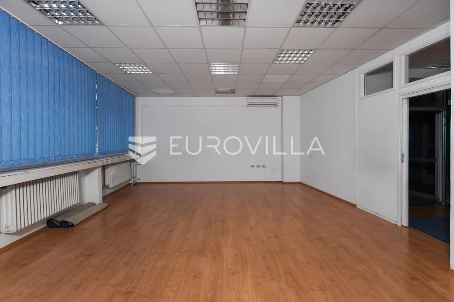 rijeka, centar, poslovni prostora 516 m², 1. kat, lift - slika 39