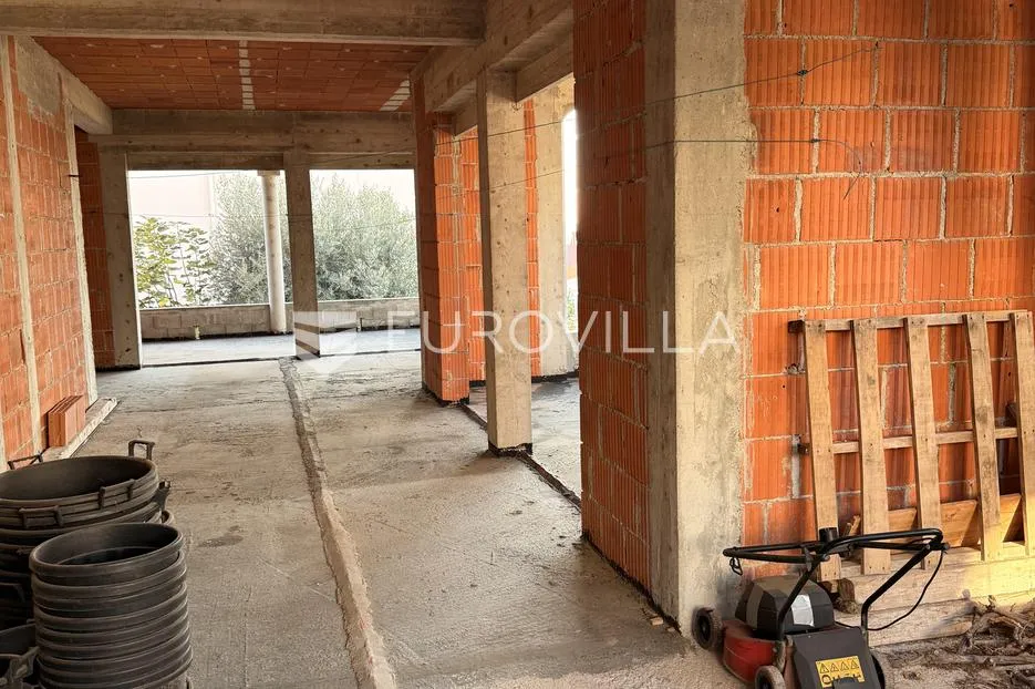 zadar, diklo – kuća u roh-bau fazi s 6 stambenih jedinica i otvorenim pogledom na more - slika 6