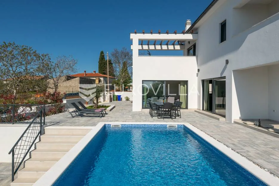 istra, krnica, moderna samostojeća kuća s bazenom i pogledom na more, 200 m² - slika 12
