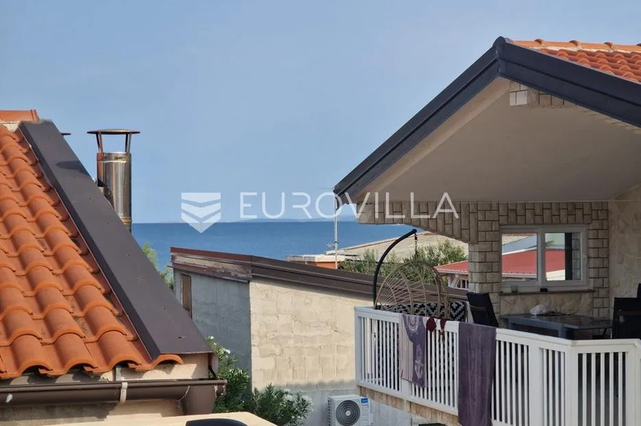 vir, samostojeća kuća, 130 m od plaže s dva odvojena apartmana - slika 23