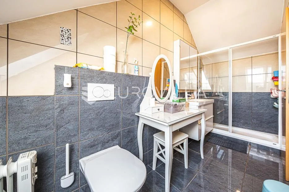 zagreb, prečko, prekrasan dvoetažan stan 133.58 m² s parkirnim mjestom - slika 15