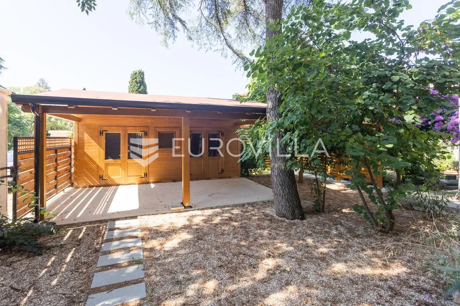 istra, pula, potpuno renovirani stan u austrougarskoj vili, 100 m od plaže - slika 39