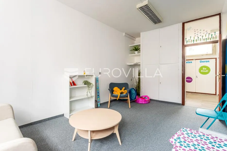 split, zvonimirova ulica, prostran ured 162 m² - slika 5