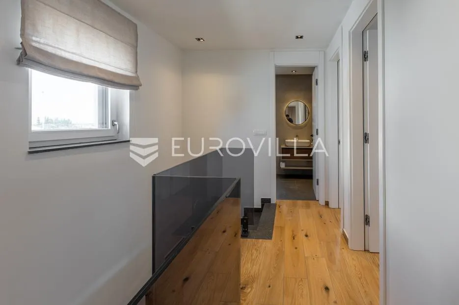 istra, poreč, najam kuće 116 m² s jacuzzijem i vrtom na super lokaciji s pogledom na more - slika 29