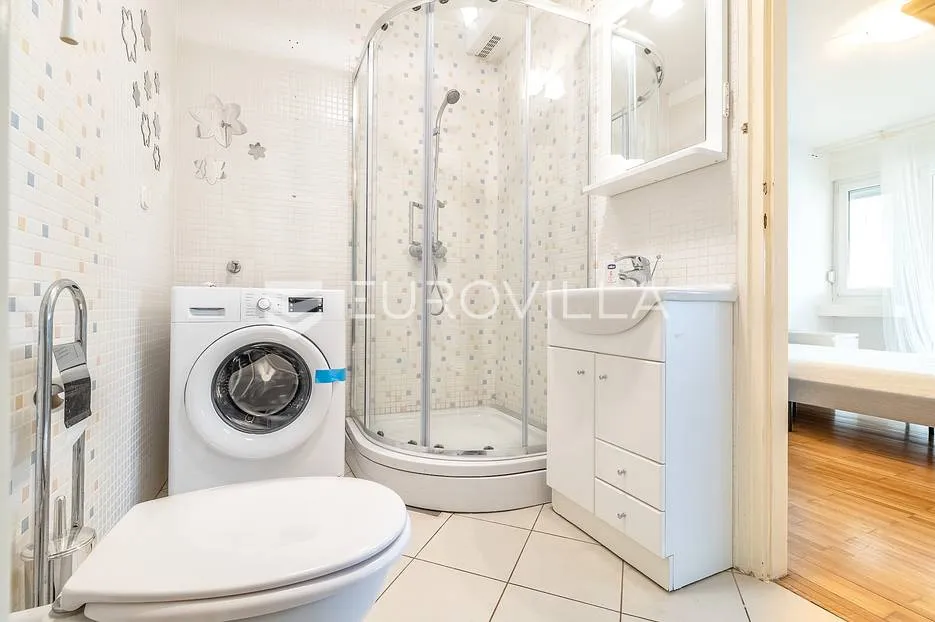 zagreb, medveščak, radićevo šetalište prekrasan trosoban stan 90 m² - slika 3