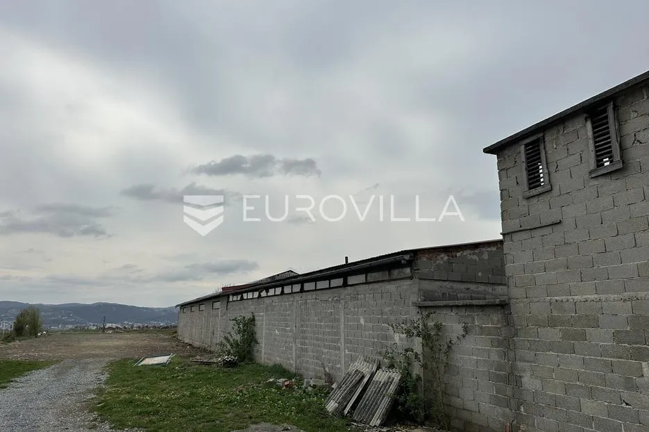 požega, alaginci, prostrana hala od 650 m² - slika 5