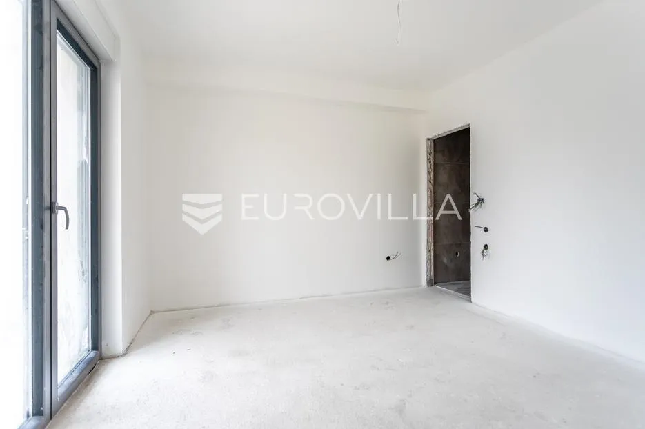 vodice, prostran trosoban stan, 172,73 m² - slika 6