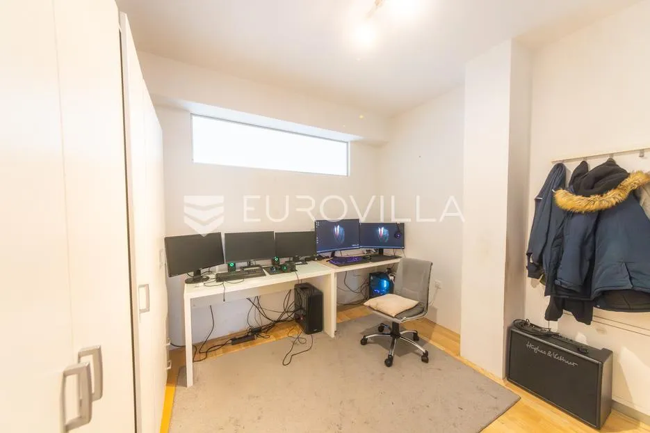 osijek, novi grad, 4 sobe penthouse 166 m² s garažom i liftom (moguće poslovni) - slika 26