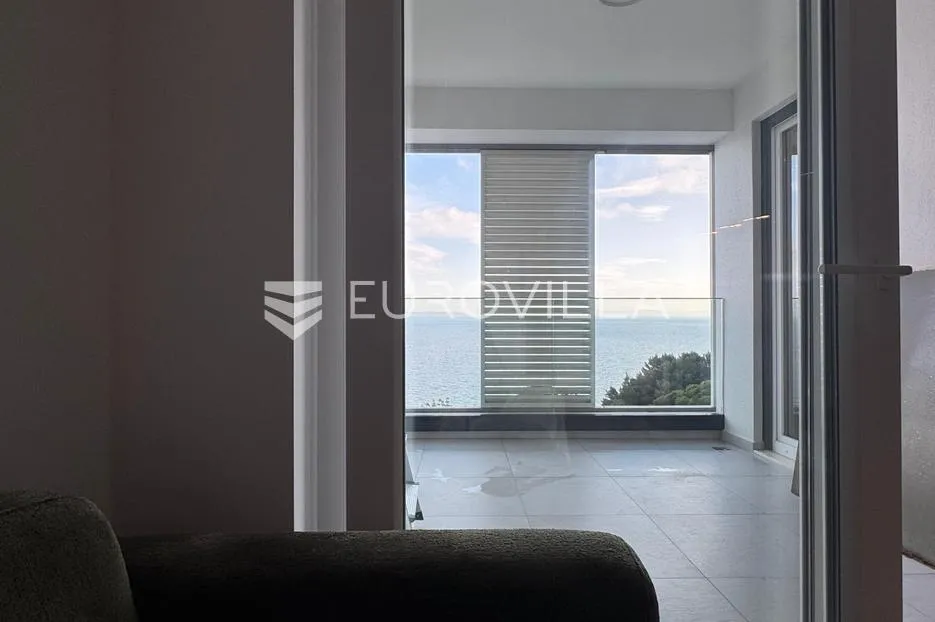 split, bel etage 2, luksuzan jednosoban stan s garažnim mjestom - slika 21