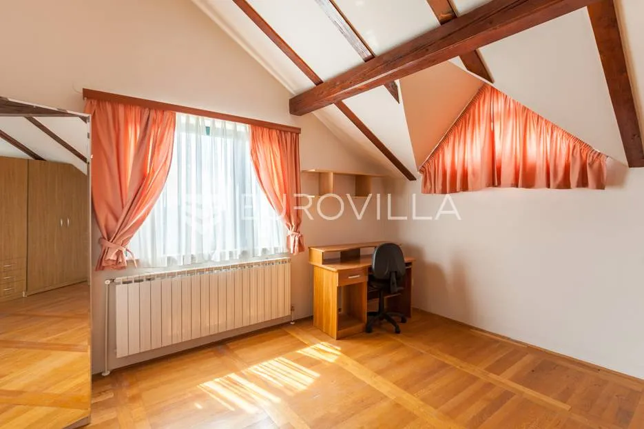 zagreb mikulići samostojeća kuća 300 m² na parceli 520 m² - slika 5