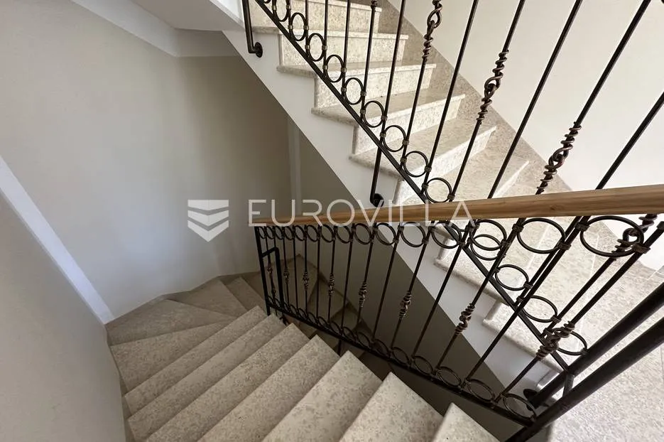 premantura, prekrasan penthaus 185 m² s panoramskim pogledom - slika 52