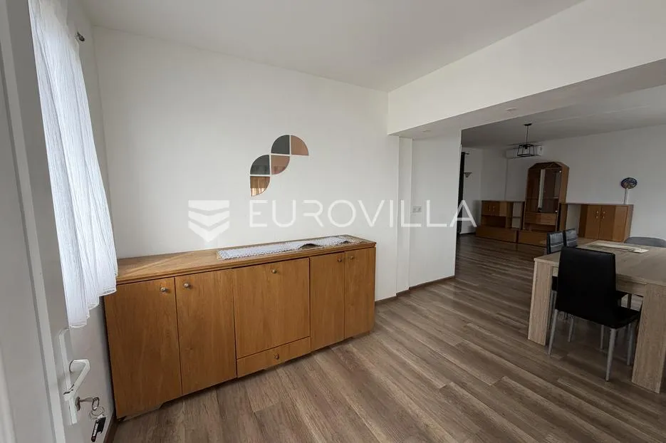 mandićevac, prostrana kuća 90 m² na zemljištu od 1608 m² - slika 12