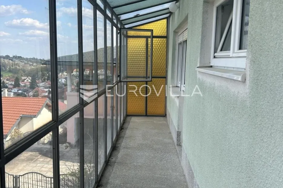 zagreb, mlinovi, odlična obiteljska kuća 300 m2 na parceli od 518 m2, otvoreni panoramski pogled - slika 10