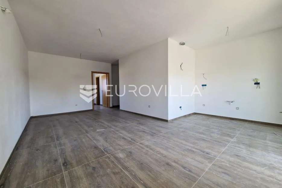 vir, trosoban apartman u blizini plaže, 1. kat - slika 5