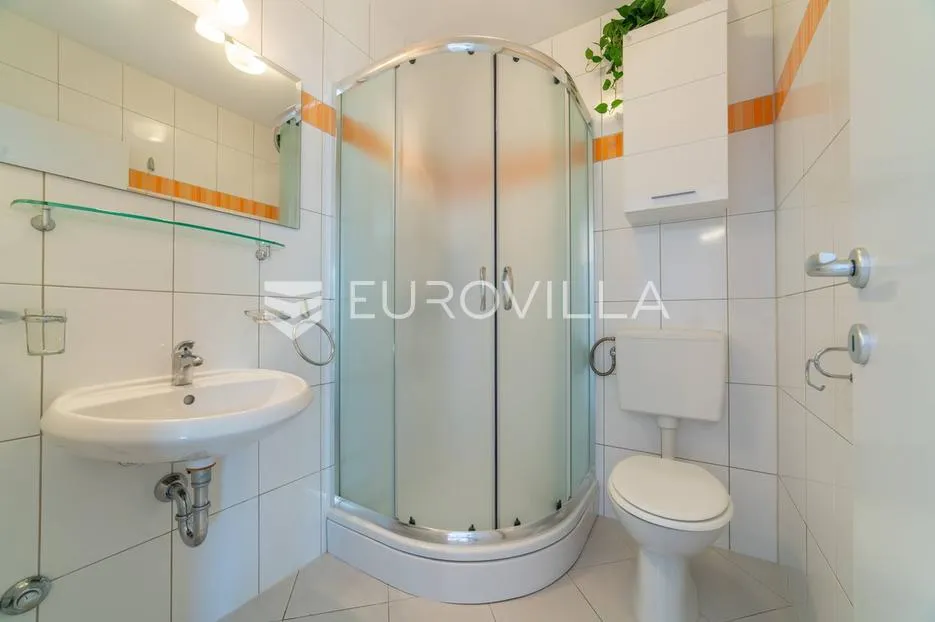 bol na braču - apartmanska kuća s građevinskim zemljištem - slika 14