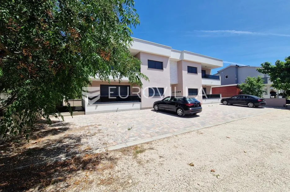 vir, apartman s dvije spavaće sobe u novogradnji, južna strana otoka - slika 22