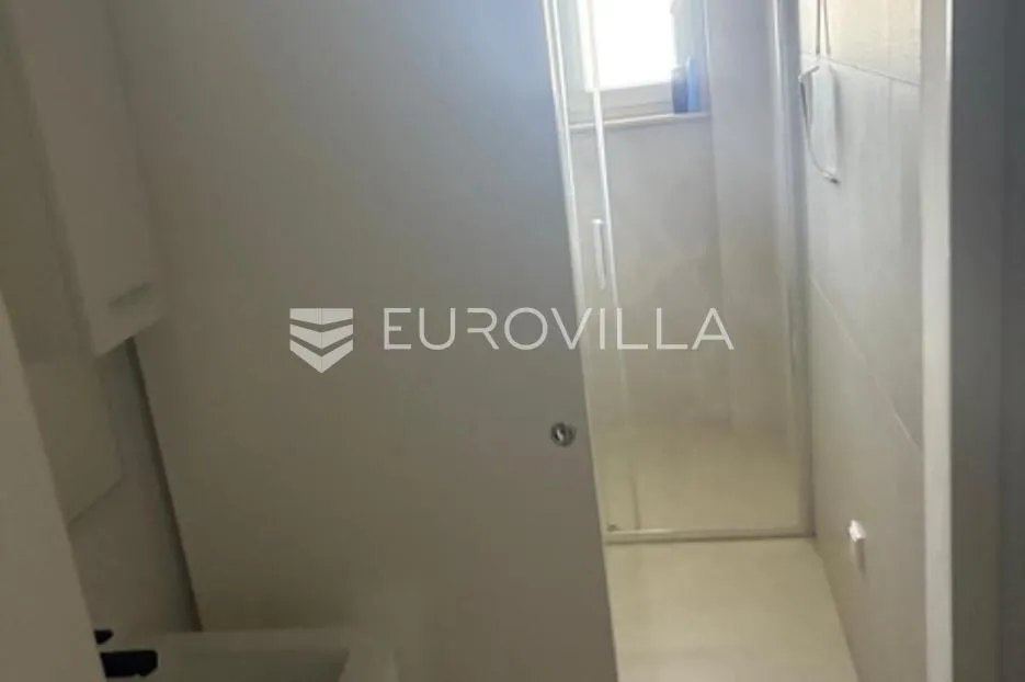 moderan peterosoban stan 150 m² s pogledom na more, pula, stoja - slika 15