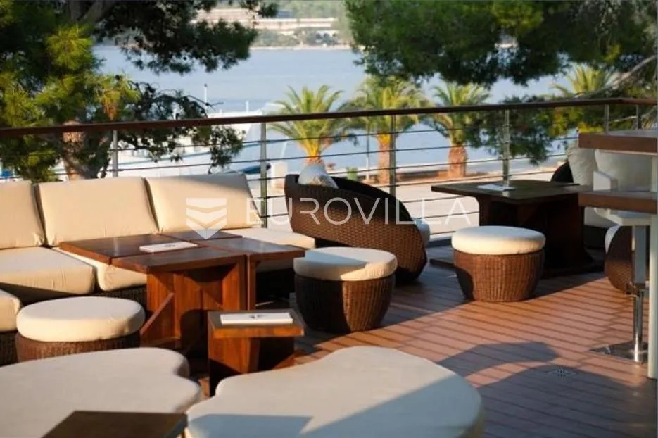 hvar, stari grad, ugostiteljski poslovni prostor - slika 5