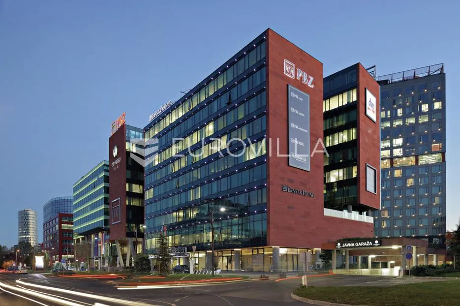 Zagreb, Radnička, poslovna zona, poslovni prostor 925 m² 13 parkirnih mjesta - Kanal