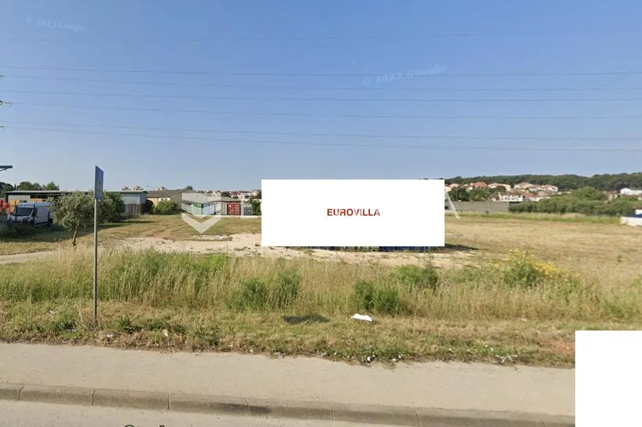 Istra, Pula, veliko građevinsko zemljište 5000 m2 - industrijska zona