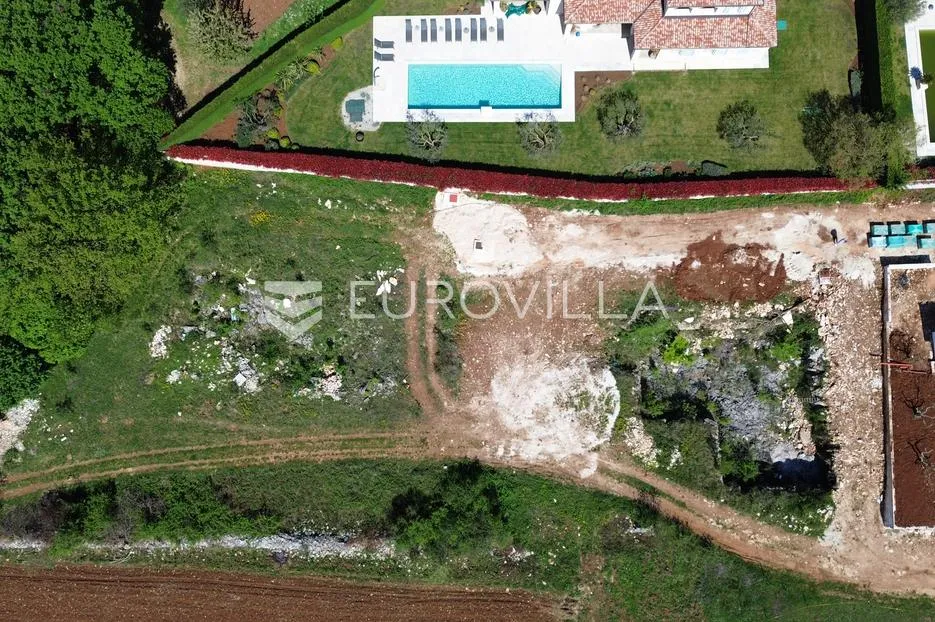 istra, ladići, ekskluzivno građevinsko zemljište s projektom i pravomoćnom građevinskom dozvolom - slika 4