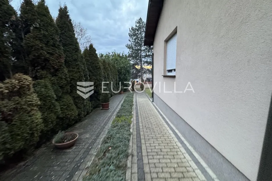 đakovo, centar, luksuzna kuća 470 m2 na izuzetnoj lokaciji - slika 58