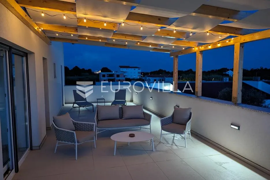 zadar, privlaka, moderan dvosoban penthouse s prekrasnim pogledom na more - slika 13