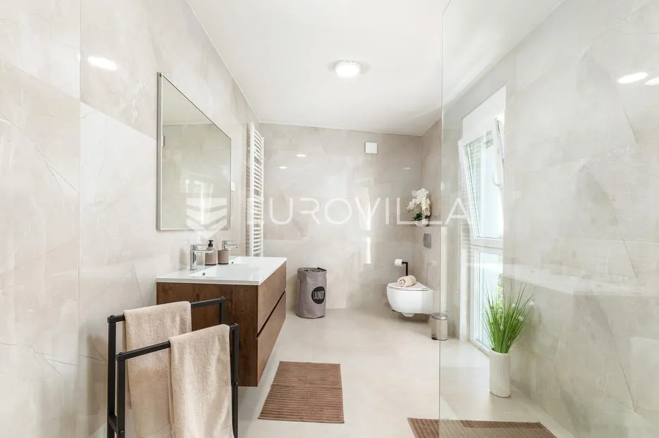 istra, fažana elegantna samostojeća vila s pogledom na brijune - slika 55