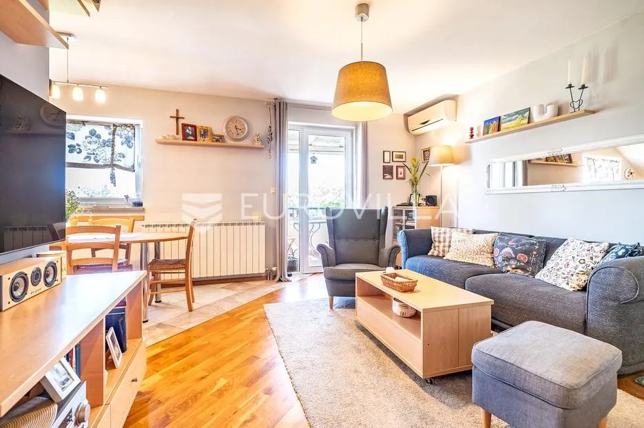 zaprešić, prekrasan dvoetažan četverosoban stan 88 m² - slika 2
