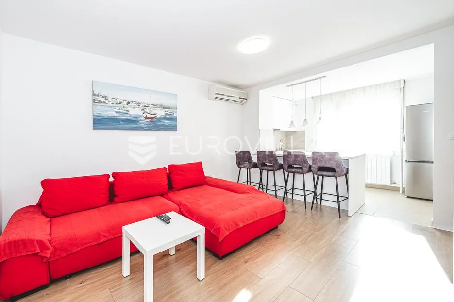 Zagreb, Vrbani, moderan trosoban stan 62 m²