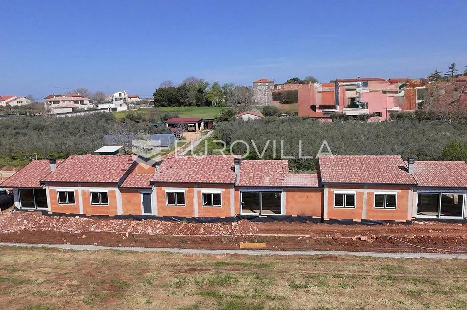 istra, kaštelir, moderna prizemnica u nizu, 87,4 m² - slika 27