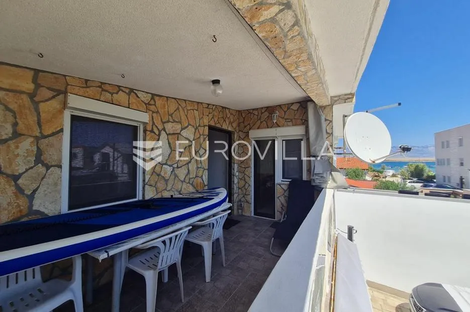 vir, nekretnina na izvrsnoj lokaciji, 40 m od mora, s dva odvojena apartmana - slika 4