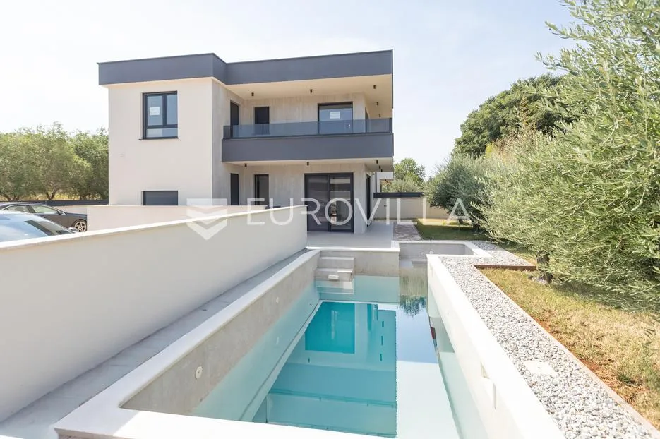 medulin, kvalitetna i moderna duplex kuća b, s grijanim bazenom 30 m² i garažom, 146 m² - slika 30