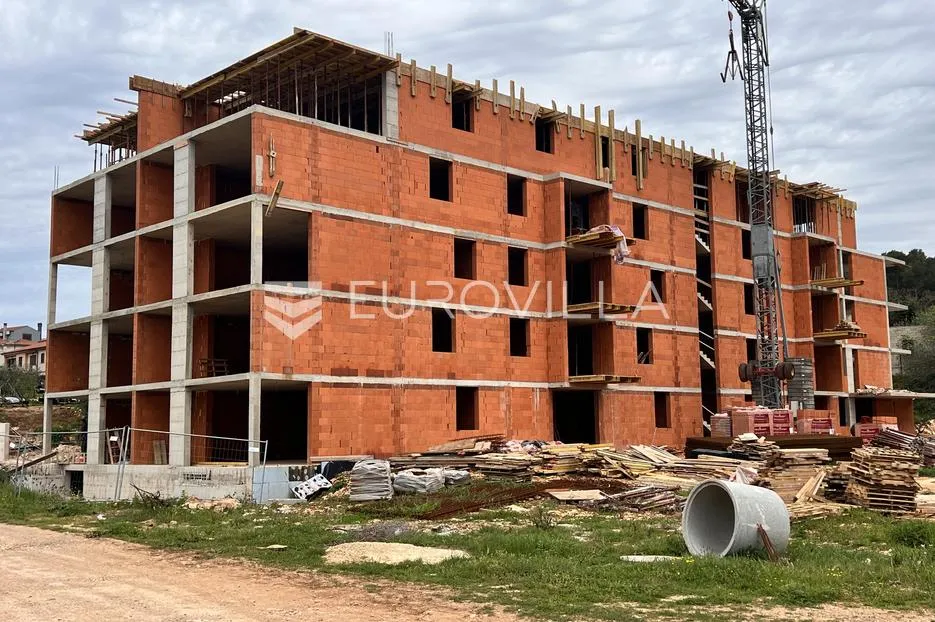 pula, veli vrh, moderni dvosobni stan u novogradnji s liftom, 1. kat, 62 m² - slika 2