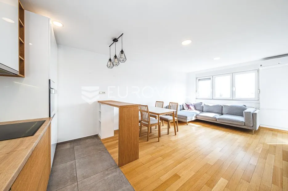 Zagreb, Omiška, odličan trosoban stan 65 m²